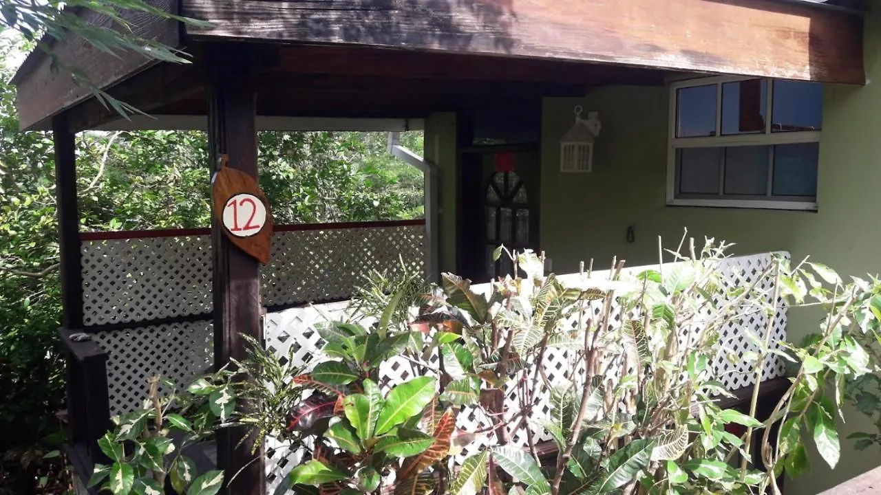 Hibiscus Valley Inn Marigot