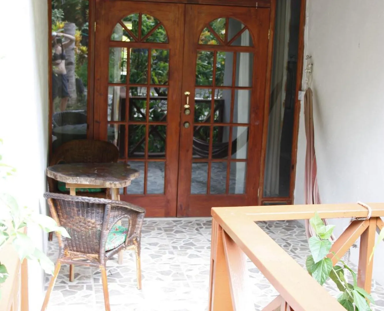 Hibiscus Valley Inn Marigot