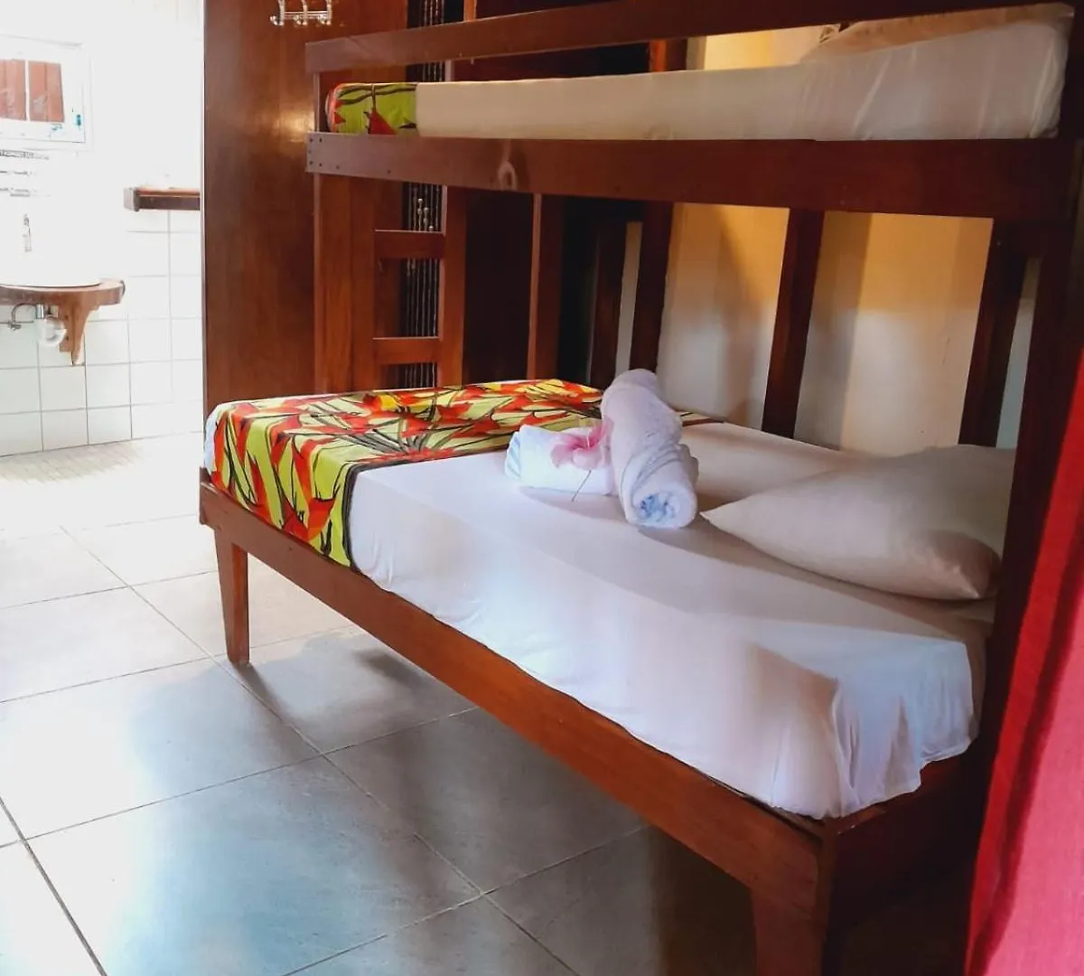 ***  Hibiscus Valley Inn Marigot Dominica
