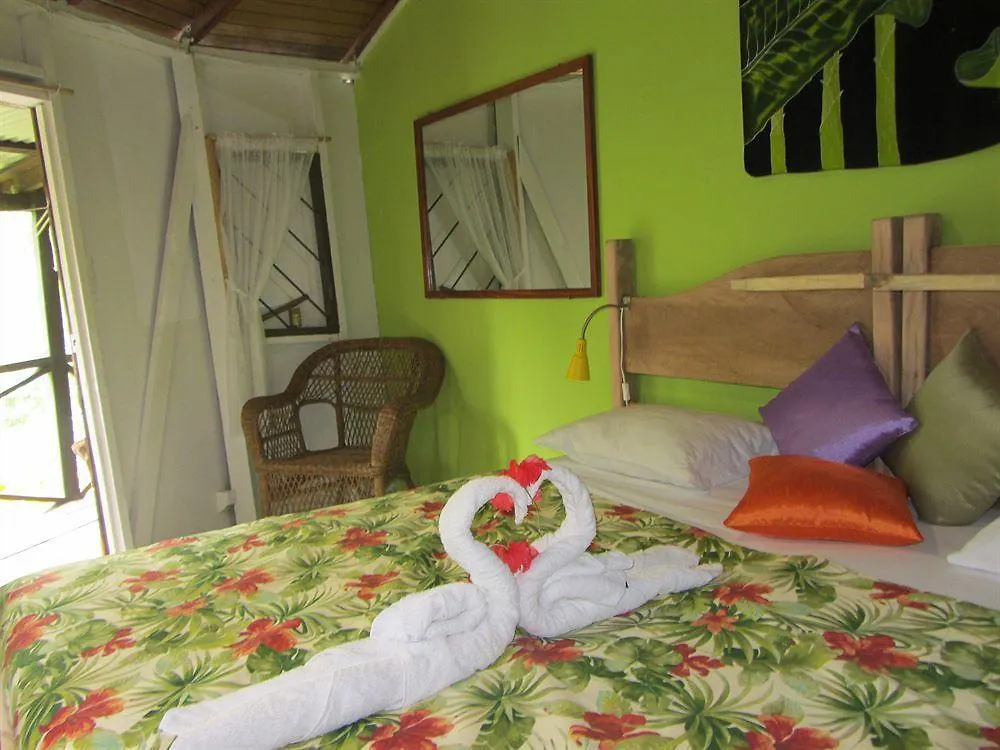 Hibiscus Valley Inn Marigot 3*,