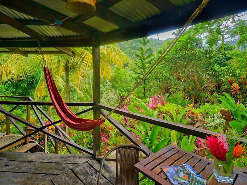 Hibiscus Valley Inn Marigot 3*,  Dominica