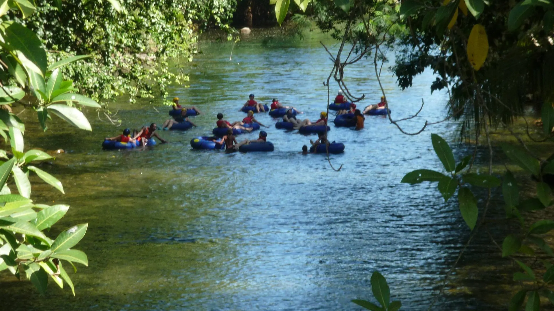 Hibiscus Valley Inn Marigot